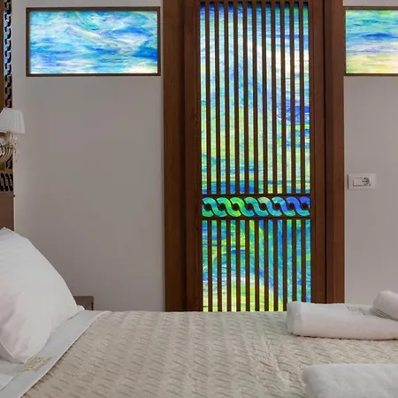 Vener Luxury Apartment *